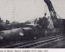 1406027_0021 Rail crash at Henley 1911