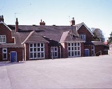 JoyW_2_0005 Lapworth School, May 1984