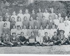 LHG03_0071 Lapworth School Group 1934